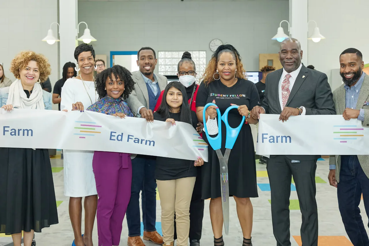 Birmingham City Schools and Ed Farm Launch Alabama's First K-8 Library STEM Renovation