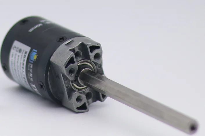 7104 Series Planetary Gearbox (71.2:1 Ratio, 80mm Length 8mm REX Shaft,)