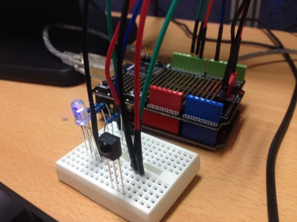 Colour-coded pin headers