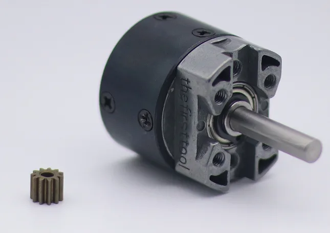 7102 Series Planetary Gearbox (3.7:1 Ratio, 24mm Length 6mm D Shaft)