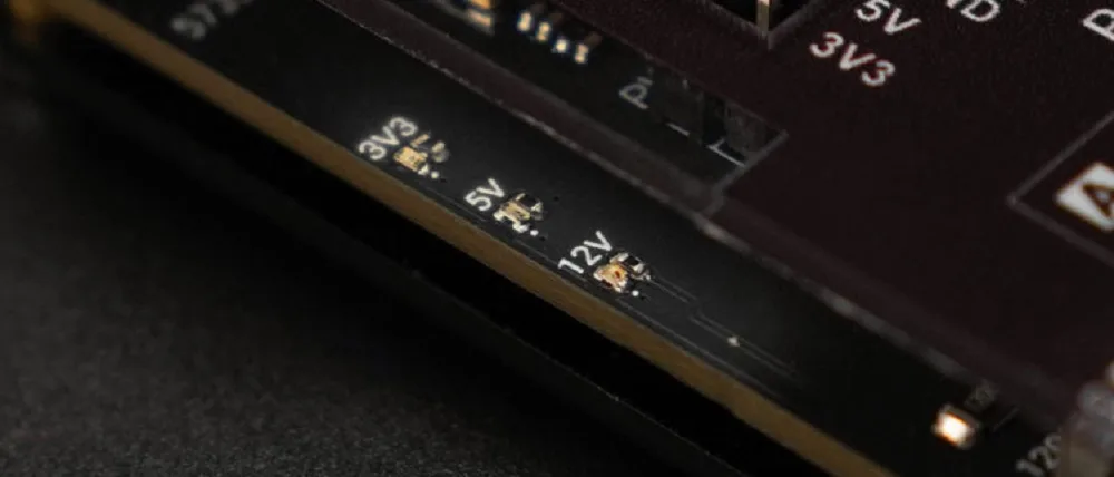 Simultaneous triple power outputs
