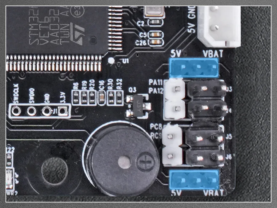 Onboard servo voltage selection