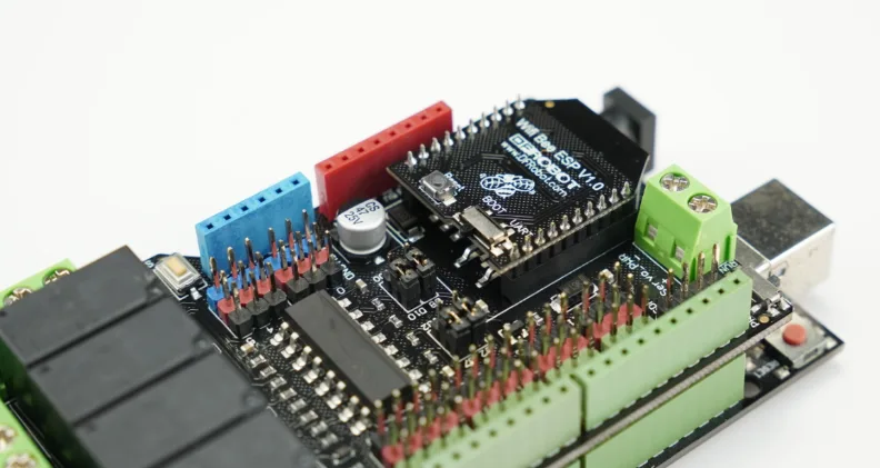 Standard XBee socket compatibility