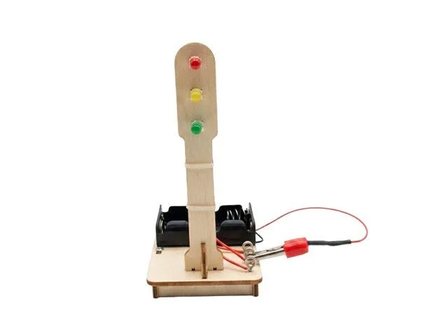 Vertical Wooden Traffic Light Educational Kit