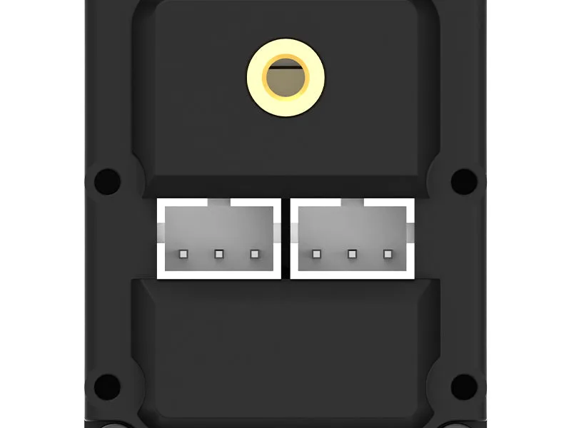 Serial bus daisy-chaining