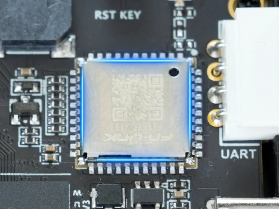 Interactive capacitive touchscreen