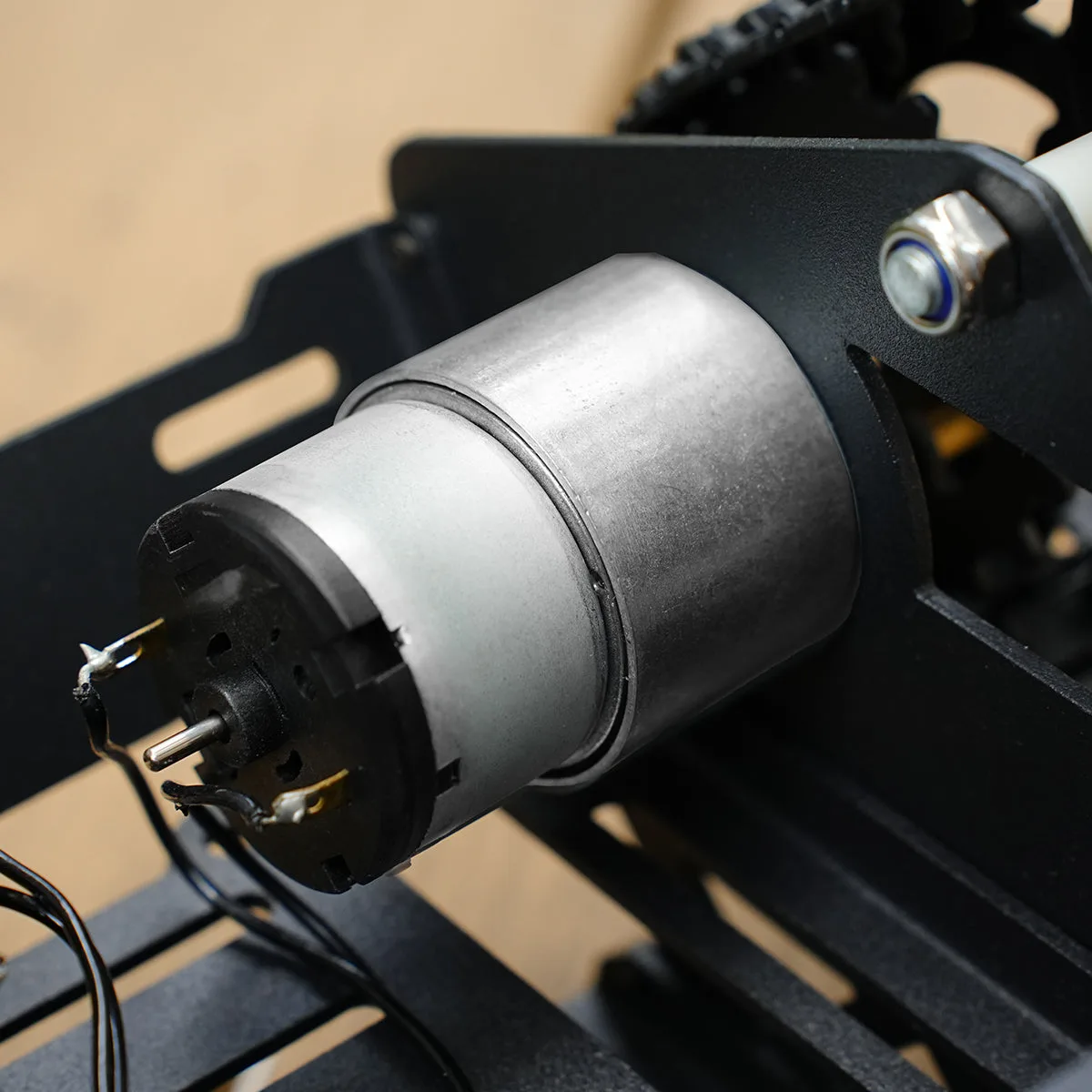 Compact DC geared motors
